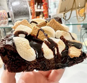 Classic Brownies - Sprinkles Italian Bakery and Market